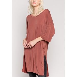 Comfy V-neck Tunic Top in Brick
